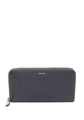 Prada Pre-Owned 2010-2025 Micro Grain Vitello Wallet long wallets - Black