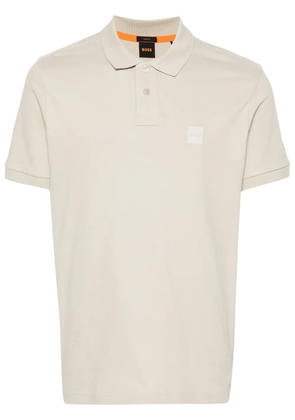 BOSS logo-patch polo shirt - Neutrals