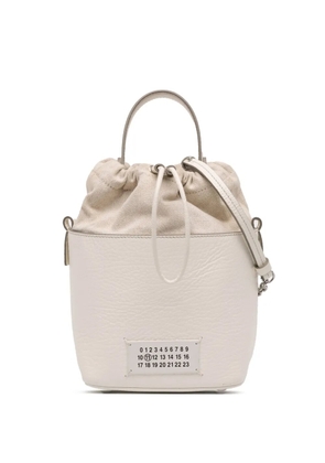 Maison Martin Margiela Pre-Owned 2021-2022 Small 5AC bucket bag - White
