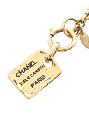 CHANEL Pre-Owned 1986-1988 plate-pendant logo necklace - Gold
