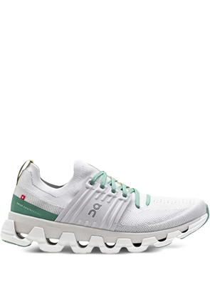 On Running CloudsSwift 3 lace-up sneakers - White
