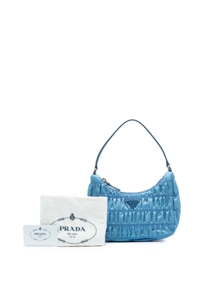 Prada Pre-Owned 2019-2025 Tessuto Gaufre Re Edition shoulder bag - Blue