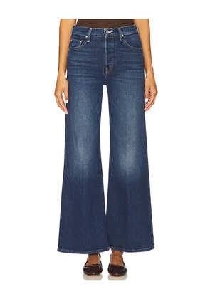 MOTHER The Lil' Petite Tomcat Roller Skimp Jeans in Blue. Size 25P. Also in 26P, 27P, 32P, 33P, 34P.