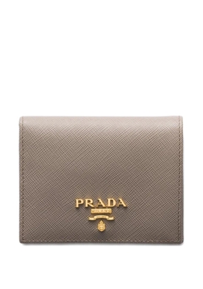 Prada small metal-lettering leather wallet - Grey