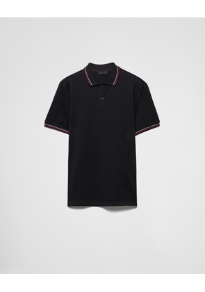 Short-sleeved piqué polo shirt