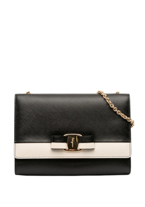 Ferragamo Pre-Owned 2000-2025 Mini Leather Vara Bow Chain crossbody bag - Black
