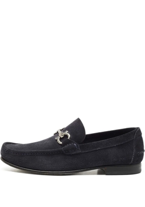 Ferragamo Pre-Owned Gancini suede loafers - Blue