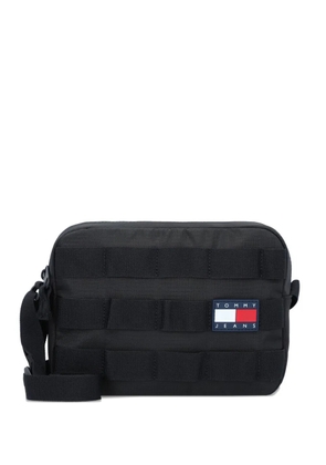 Tommy Hilfiger logo-patch messenger bag - Black
