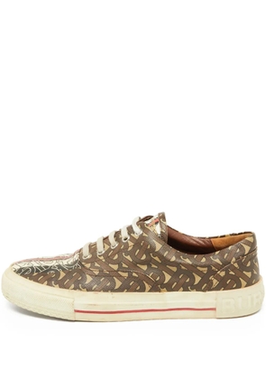 Burberry Pre-Owned monogram-pattern sneakers - Brown