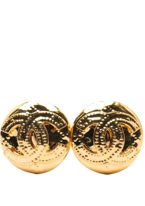 CHANEL Pre-Owned 1994 Gold Plated CC Round Clip On Earrings costume earrings
