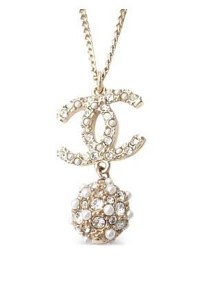 CHANEL Pre-Owned 2020 Gold Plated CC Faux Pearl Rhinestone Ball Drop Pendant Necklace costume necklace