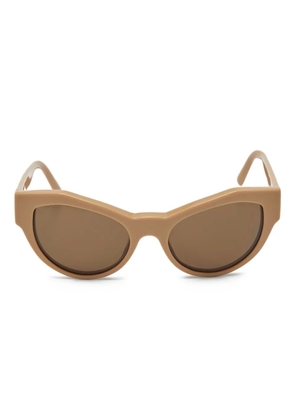 Versace Pre-Owned Medusa-detail cat-eye sunglasses - Neutrals
