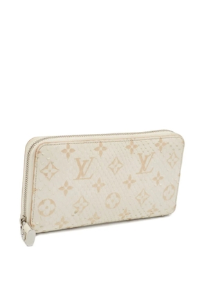Louis Vuitton Pre-Owned Zippy wallet - White