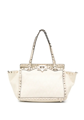 Valentino Garavani Pre-Owned 2020s Rockstud studded tote bag - Neutrals