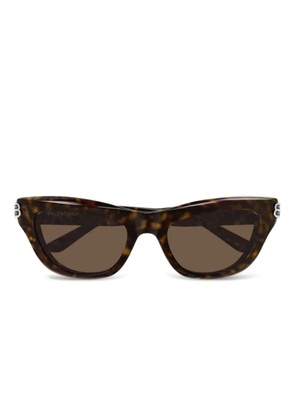 Balenciaga Eyewear cat-eye logo sunglasses - Brown