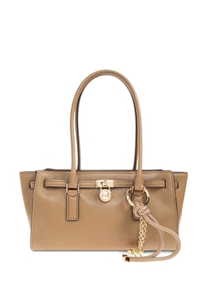 Michael Michael Kors lock-detail shoulder bag - Brown