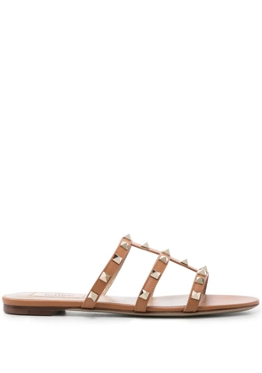 Valentino Garavani Rockstud flat leather sandals - Brown