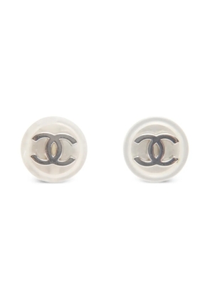 CHANEL Pre-Owned 1998s Chanel CC Mark logo detail earrings - Silver