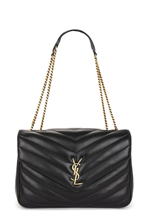 Saint Laurent Large Loulou Chain Bag in Nero - Black. Size all.