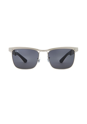 Ray-Ban Wayfarer Delux in Sandblasted - Metallic Silver. Size all.