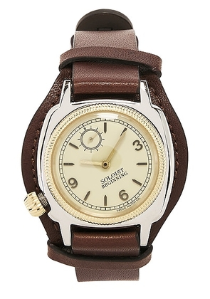 TAKAHIROMIYASHITA The Soloist Coussin Type L Leather Belt Watch in Beige - Brown. Size all.