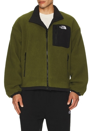 The North Face Yumiori Reversible Jacket in TNF Black & Woodland Green - Green. Size L (also in XL/1X).