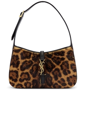 Saint Laurent Le 5 A 7 Shoulder Bag in Manto Naturale & Nero - Brown. Size all.