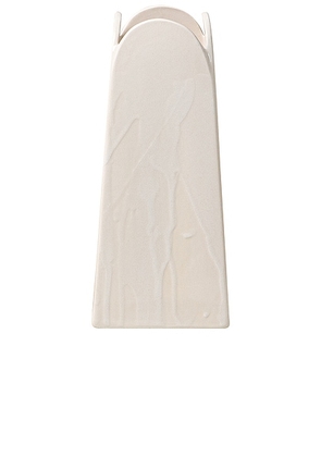 SIN Olto Tall Vase in Glace - Cream. Size all.