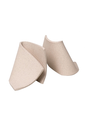 SIN Serra Bookends Set Of 2 in Sand - Cream. Size all.