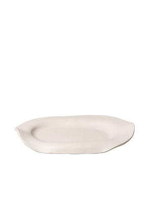 SIN Manta Oval Platter in Alabaster - Cream. Size all.