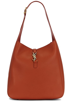 Saint Laurent Large Le 5 A 7 Shoulder Bag in Dark Mandarin. Size all.