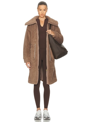 Varley Logan Sherpa Coat in Ash Taupe - Taupe. Size M (also in L).