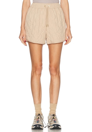 Varley Catrine Quilted Short in Light Taupe - Taupe. Size M (also in L, S, XS).