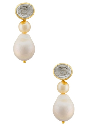 VALERE Luminous Earrings in Clear Quartz  Pearl  & Gold - Metallic Gold. Size all.