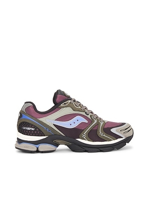 Saucony Progrid Triumph 4 Sneakers in Fig & Blue - Grey. Size 11 (also in 10, 10.5, 11.5, 12, 8.5, 9, 9.5).