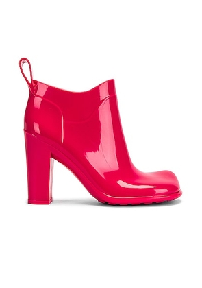 Bottega Veneta Rubber Ankle Boots in Lollipop - Pink. Size 37 (also in 35, 36, 38, 39, 40, 41).