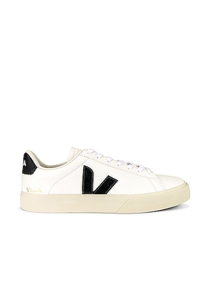 Veja Campo Sneaker in Extra White & Black - White. Size 40 (also in 41, 42, 43).