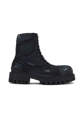 Balenciaga Combat Strike Boot in Black - Black. Size 41 (also in 43).