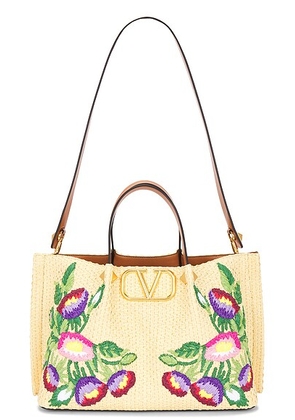 Valentino Garavani V Logo Signature Medium Tote Bag in Naturale & Multicolor - Cream. Size all.