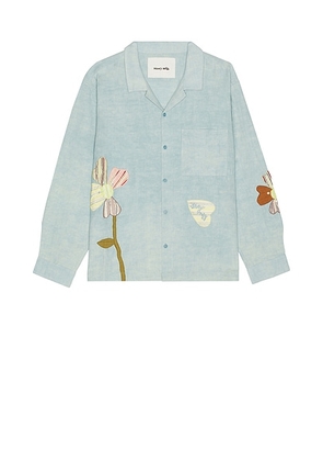Story mfg. Greetings Long Sleeve Shirt in Blue Pansy - Baby Blue. Size L (also in M, XL/1X).
