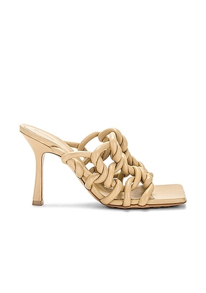 Bottega Veneta Stretch Mule Sandal in Cane Sugar - Beige. Size 36 (also in 37.5).