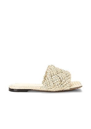 Bottega Veneta Lido Flat Sandal in White - Neutral. Size 39.5 (also in ).