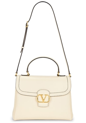 Valentino Garavani 9to5 Large Top Handle Bag in Butter White - White. Size all.