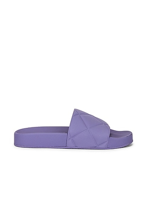 Bottega Veneta Rubber Slides in Lavender - Purple. Size 35 (also in 36).