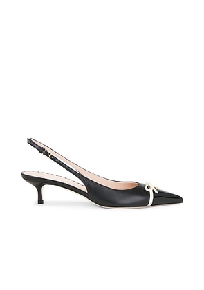 Valentino Garavani Bepointy Slingback in Nero & Ivory - Black. Size 36.5 (also in 37, 37.5, 38, 38.5, 39, 39.5, 40, 41).
