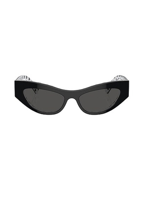 Dolce & Gabbana Cat Eye Sunglasses in Black - Black. Size all.