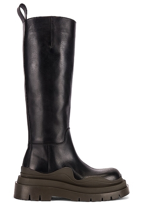 Bottega Veneta Tire High Top Boots in Black & Camping - Black. Size 38.5 (also in 38, 39, 40, 41).