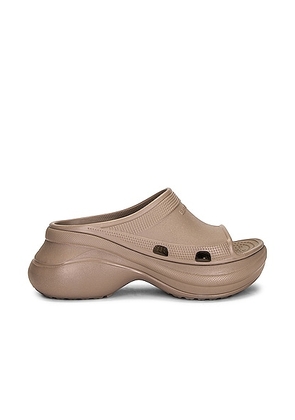 Balenciaga Pool Crocs Slides in Beige - Taupe. Size 40 (also in ).