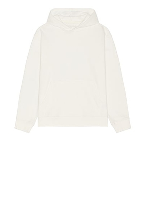 Beyond Yoga Every Body Hoodie in Fresh Snow - Cream. Size S (also in ).