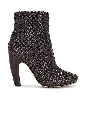 Bottega Veneta Mini Lido Weave Ankle Boots in Black - Black. Size 36 (also in 40).